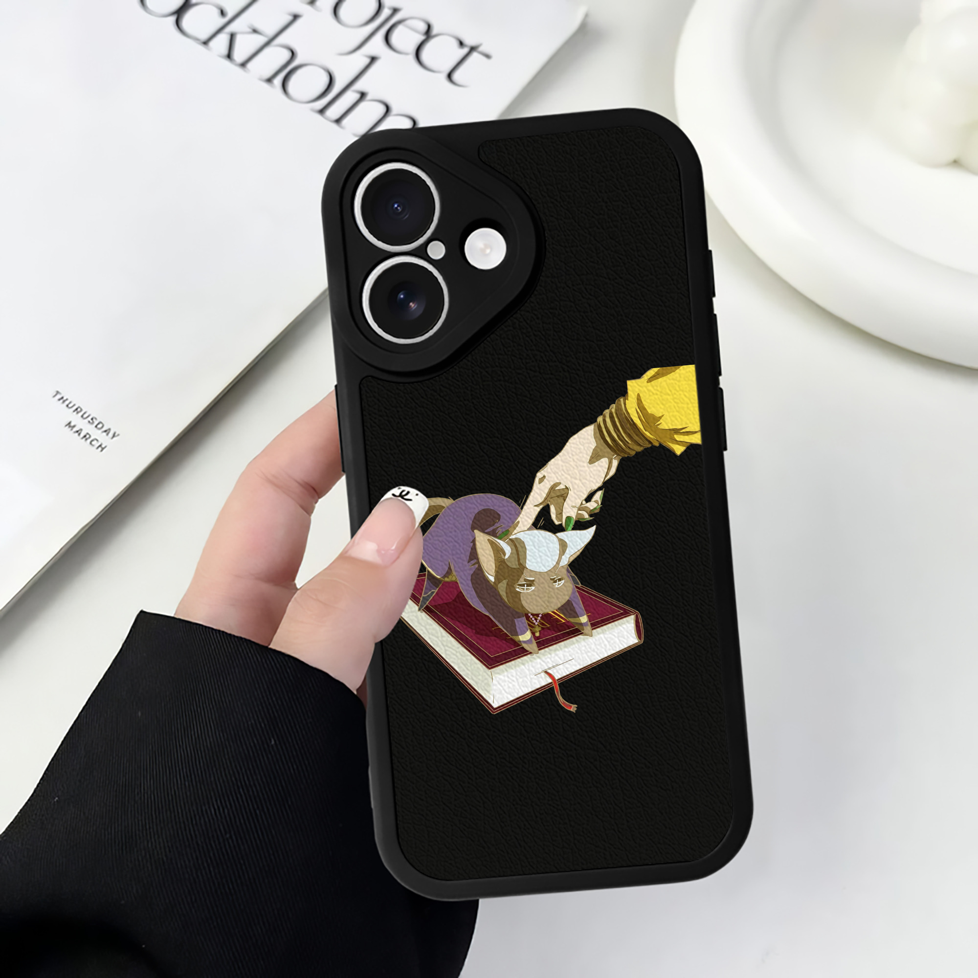 （画像用） ジョジョの奇妙な冒険 JoJo's Bizarre Adventure 【iPhone 16シリーズ対応】シリコンスマホケース（レザー調） 材質：シリコン